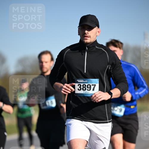 06.04.2025 - 44. Internationalen Wilhelmsburger Insellauf Dr. Thomas Lammeyer http://msf.ph/oto/7556255 06.04.2025 09:32:06 Laufen 44, 3897 meine-sportfotos.de