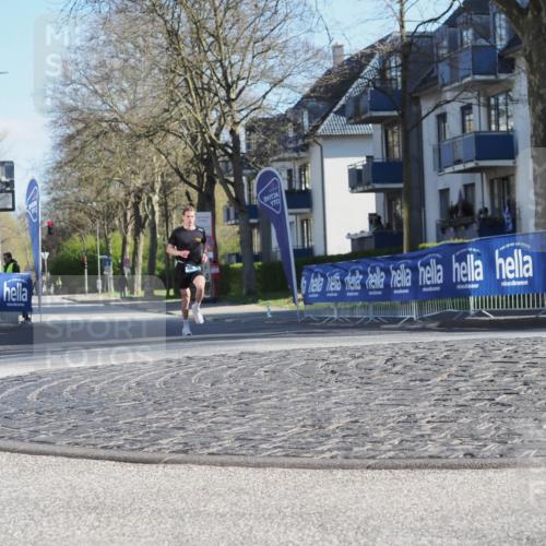 06.04.2025 - 44. Internationalen Wilhelmsburger Insellauf Luisa Fischer http://msf.ph/oto/7556287 06.04.2025 10:08:15 Ziel  meine-sportfotos.de