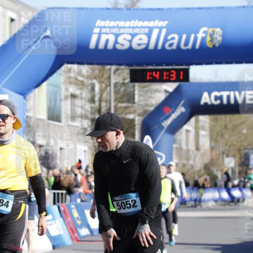 06.04.2025 - 44. Internationalen Wilhelmsburger Insellauf A. Gomolzig http://msf.ph/oto/7556346 06.04.2025 10:31:30 Ziel 3445, 3542, 3623, 3976, 4584, 5025, 5052 meine-sportfotos.de