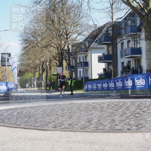 06.04.2025 - 44. Internationalen Wilhelmsburger Insellauf Luisa Fischer http://msf.ph/oto/7556347 06.04.2025 10:10:04 Ziel 4500 meine-sportfotos.de