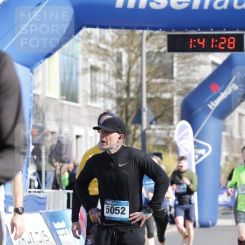 06.04.2025 - 44. Internationalen Wilhelmsburger Insellauf A. Gomolzig http://msf.ph/oto/7556352 06.04.2025 10:31:26 Ziel 3132, 3445, 3623, 4584, 5025, 5052 meine-sportfotos.de