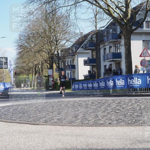 06.04.2025 - 44. Internationalen Wilhelmsburger Insellauf Luisa Fischer http://msf.ph/oto/7556367 06.04.2025 10:10:05 Ziel 4127 meine-sportfotos.de