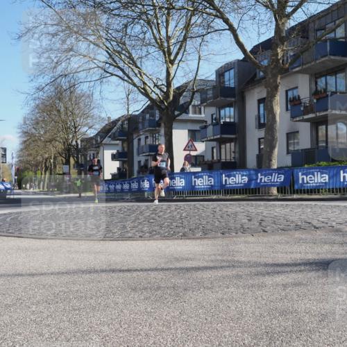 06.04.2025 - 44. Internationalen Wilhelmsburger Insellauf Luisa Fischer http://msf.ph/oto/7556414 06.04.2025 10:10:07 Ziel 4127 meine-sportfotos.de