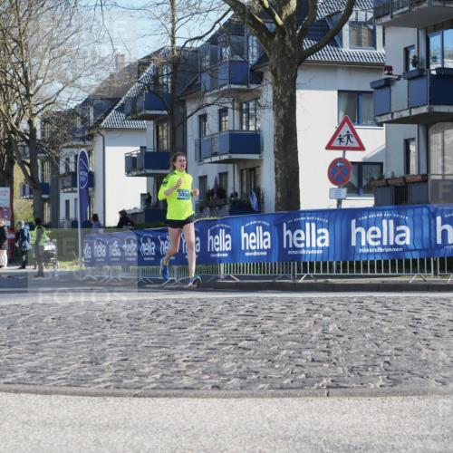 06.04.2025 - 44. Internationalen Wilhelmsburger Insellauf Luisa Fischer http://msf.ph/oto/7556442 06.04.2025 10:10:59 Ziel 5001 meine-sportfotos.de