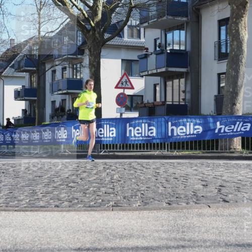 06.04.2025 - 44. Internationalen Wilhelmsburger Insellauf Luisa Fischer http://msf.ph/oto/7556456 06.04.2025 10:11:00 Ziel 5001 meine-sportfotos.de