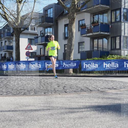 06.04.2025 - 44. Internationalen Wilhelmsburger Insellauf Luisa Fischer http://msf.ph/oto/7556478 06.04.2025 10:11:01 Ziel 5001 meine-sportfotos.de
