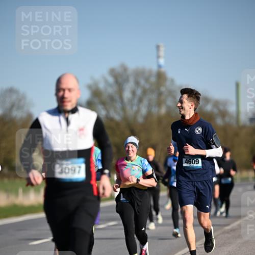 06.04.2025 - 44. Internationalen Wilhelmsburger Insellauf Dr. Thomas Lammeyer http://msf.ph/oto/7556479 06.04.2025 09:32:25 Laufen 3097, 8, 4609 meine-sportfotos.de