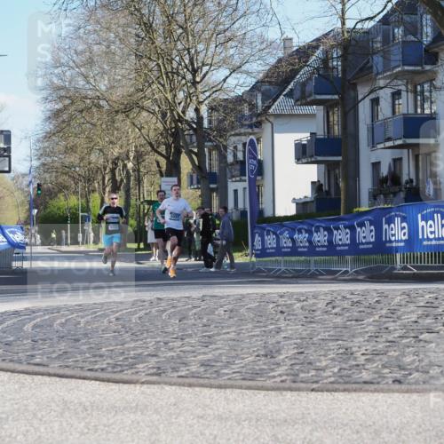 06.04.2025 - 44. Internationalen Wilhelmsburger Insellauf Luisa Fischer http://msf.ph/oto/7556488 06.04.2025 10:11:03 Ziel 5123, 5037 meine-sportfotos.de