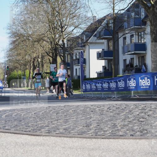 06.04.2025 - 44. Internationalen Wilhelmsburger Insellauf Luisa Fischer http://msf.ph/oto/7556496 06.04.2025 10:11:03 Ziel 5123, 3398, 5037 meine-sportfotos.de