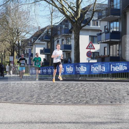 06.04.2025 - 44. Internationalen Wilhelmsburger Insellauf Luisa Fischer http://msf.ph/oto/7556533 06.04.2025 10:11:05 Ziel 5123, 3398, 5037 meine-sportfotos.de