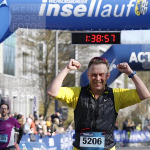 06.04.2025 - 44. Internationalen Wilhelmsburger Insellauf A. Gomolzig http://msf.ph/oto/7556541 06.04.2025 10:28:56 Ziel 3403, 3884, 4385 meine-sportfotos.de