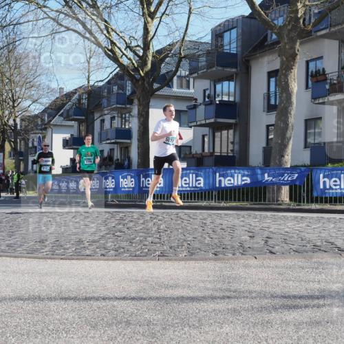 06.04.2025 - 44. Internationalen Wilhelmsburger Insellauf Luisa Fischer http://msf.ph/oto/7556544 06.04.2025 10:11:06 Ziel 3398, 5123, 5037 meine-sportfotos.de