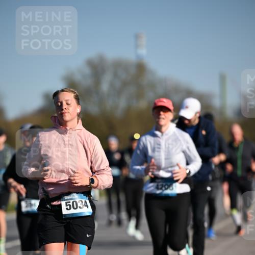 06.04.2025 - 44. Internationalen Wilhelmsburger Insellauf Dr. Thomas Lammeyer http://msf.ph/oto/7556624 06.04.2025 09:32:34 Laufen 5034, 4208 meine-sportfotos.de