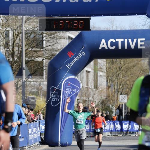 06.04.2025 - 44. Internationalen Wilhelmsburger Insellauf A. Gomolzig http://msf.ph/oto/7556641 06.04.2025 10:27:28 Ziel 3181, 3344, 4207, 4252, 4259, 4553 meine-sportfotos.de