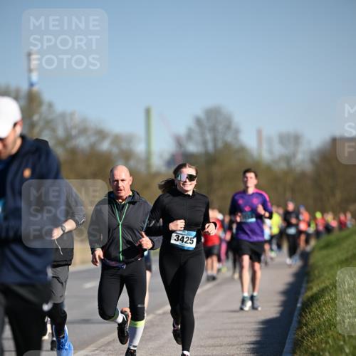 06.04.2025 - 44. Internationalen Wilhelmsburger Insellauf Dr. Thomas Lammeyer http://msf.ph/oto/7556661 06.04.2025 09:32:36 Laufen 3425 meine-sportfotos.de