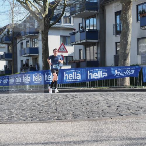06.04.2025 - 44. Internationalen Wilhelmsburger Insellauf Luisa Fischer http://msf.ph/oto/7556663 06.04.2025 10:11:59 Ziel 3457 meine-sportfotos.de