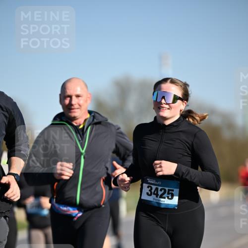06.04.2025 - 44. Internationalen Wilhelmsburger Insellauf Dr. Thomas Lammeyer http://msf.ph/oto/7556708 06.04.2025 09:32:41 Laufen 3425 meine-sportfotos.de