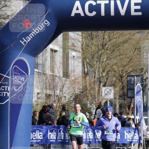 06.04.2025 - 44. Internationalen Wilhelmsburger Insellauf A. Gomolzig http://msf.ph/oto/7556711 06.04.2025 10:26:33 Ziel 3448, 4320 meine-sportfotos.de