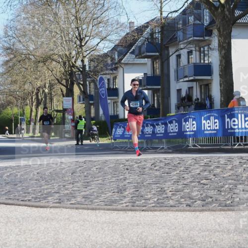 06.04.2025 - 44. Internationalen Wilhelmsburger Insellauf Luisa Fischer http://msf.ph/oto/7556722 06.04.2025 10:12:23 Ziel 4206, 13, 4285 meine-sportfotos.de