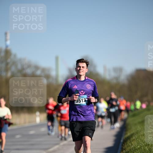 06.04.2025 - 44. Internationalen Wilhelmsburger Insellauf Dr. Thomas Lammeyer http://msf.ph/oto/7556731 06.04.2025 09:32:43 Laufen 3513 meine-sportfotos.de