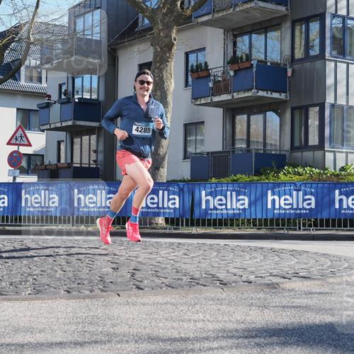 06.04.2025 - 44. Internationalen Wilhelmsburger Insellauf Luisa Fischer http://msf.ph/oto/7556758 06.04.2025 10:12:25 Ziel 4285 meine-sportfotos.de
