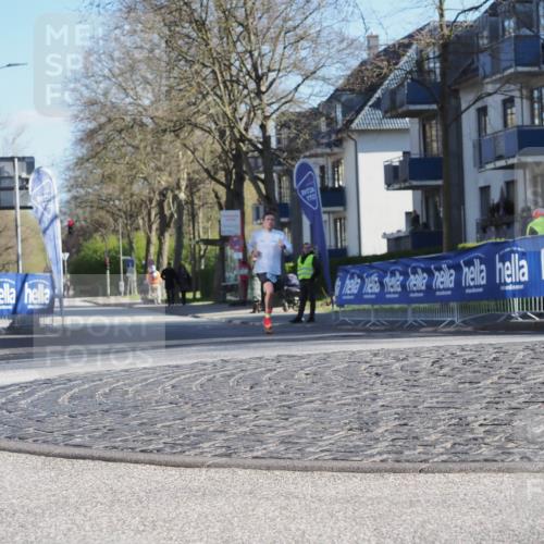 06.04.2025 - 44. Internationalen Wilhelmsburger Insellauf Luisa Fischer http://msf.ph/oto/7556812 06.04.2025 10:12:47 Ziel  meine-sportfotos.de