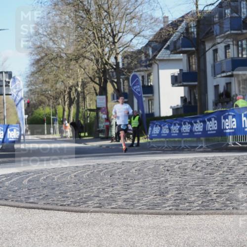 06.04.2025 - 44. Internationalen Wilhelmsburger Insellauf Luisa Fischer http://msf.ph/oto/7556814 06.04.2025 10:12:47 Ziel  meine-sportfotos.de
