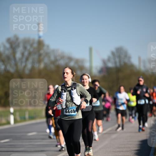 06.04.2025 - 44. Internationalen Wilhelmsburger Insellauf Dr. Thomas Lammeyer http://msf.ph/oto/7556828 06.04.2025 09:32:49 Laufen 4448 meine-sportfotos.de