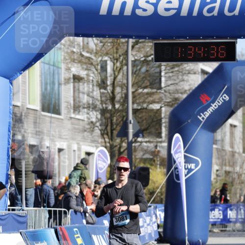 06.04.2025 - 44. Internationalen Wilhelmsburger Insellauf A. Gomolzig http://msf.ph/oto/7556849 06.04.2025 10:24:34 Ziel 3081, 3294 meine-sportfotos.de
