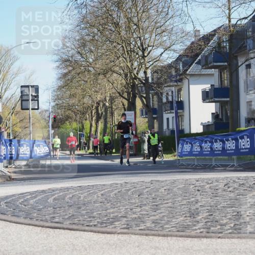 06.04.2025 - 44. Internationalen Wilhelmsburger Insellauf Luisa Fischer http://msf.ph/oto/7556880 06.04.2025 10:13:37 Ziel 4618 meine-sportfotos.de