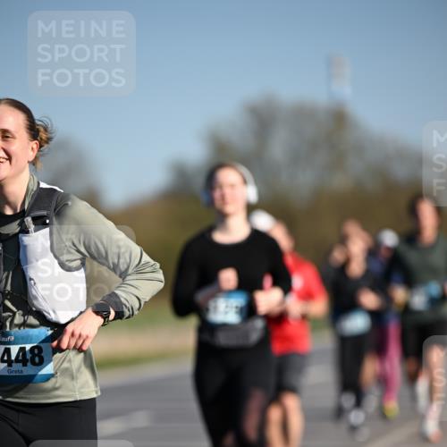 06.04.2025 - 44. Internationalen Wilhelmsburger Insellauf Dr. Thomas Lammeyer http://msf.ph/oto/7556905 06.04.2025 09:32:53 Laufen 448 meine-sportfotos.de