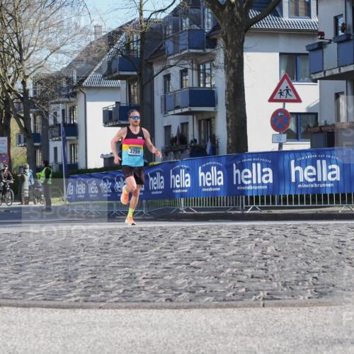 06.04.2025 - 44. Internationalen Wilhelmsburger Insellauf Luisa Fischer http://msf.ph/oto/7556952 06.04.2025 10:14:02 Ziel 3759 meine-sportfotos.de
