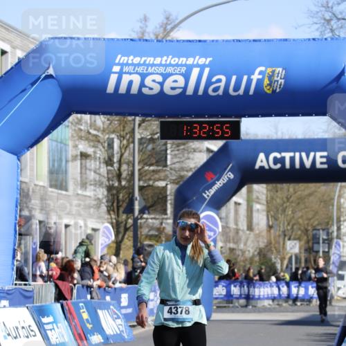 06.04.2025 - 44. Internationalen Wilhelmsburger Insellauf A. Gomolzig http://msf.ph/oto/7556973 06.04.2025 10:22:54 Ziel 3020, 3185, 3395, 4081, 4378 meine-sportfotos.de