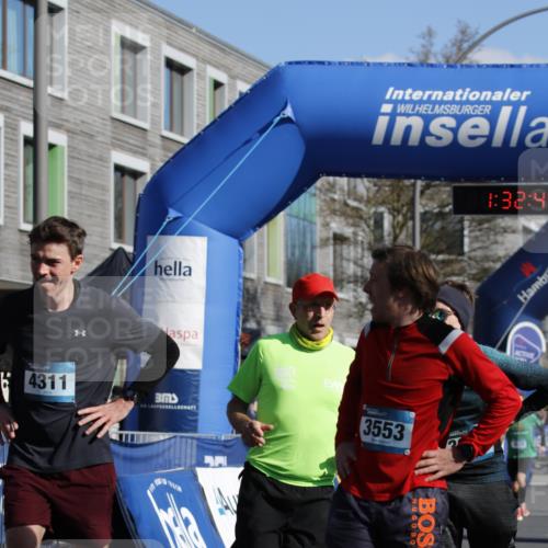 06.04.2025 - 44. Internationalen Wilhelmsburger Insellauf A. Gomolzig http://msf.ph/oto/7556986 06.04.2025 10:22:43 Ziel 3570, 4311 meine-sportfotos.de