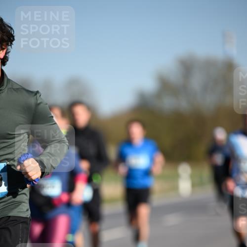 06.04.2025 - 44. Internationalen Wilhelmsburger Insellauf Dr. Thomas Lammeyer http://msf.ph/oto/7557012 06.04.2025 09:32:59 Laufen  meine-sportfotos.de