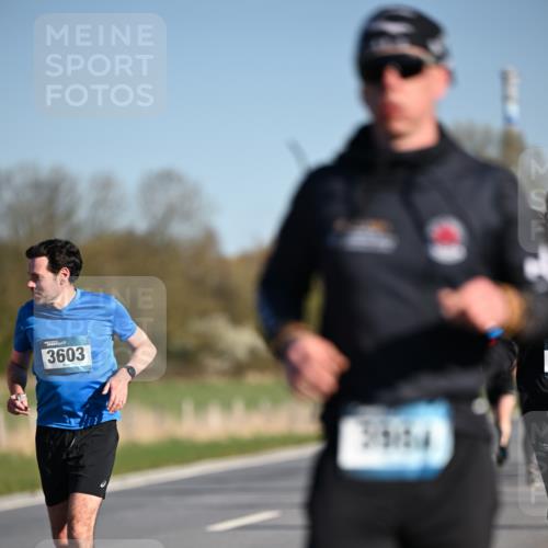 06.04.2025 - 44. Internationalen Wilhelmsburger Insellauf Dr. Thomas Lammeyer http://msf.ph/oto/7557045 06.04.2025 09:33:01 Laufen 3603 meine-sportfotos.de