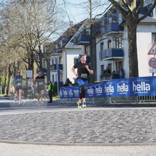 06.04.2025 - 44. Internationalen Wilhelmsburger Insellauf Luisa Fischer http://msf.ph/oto/7557058 06.04.2025 10:14:45 Ziel 3566, 3524, 599 meine-sportfotos.de