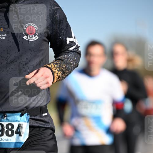 06.04.2025 - 44. Internationalen Wilhelmsburger Insellauf Dr. Thomas Lammeyer http://msf.ph/oto/7557065 06.04.2025 09:33:02 Laufen 4, 1910, 984 meine-sportfotos.de