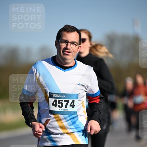 06.04.2025 - 44. Internationalen Wilhelmsburger Insellauf Dr. Thomas Lammeyer http://msf.ph/oto/7557072 06.04.2025 09:33:02 Laufen 44, 4574 meine-sportfotos.de