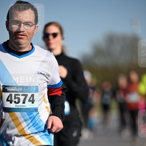 06.04.2025 - 44. Internationalen Wilhelmsburger Insellauf Dr. Thomas Lammeyer http://msf.ph/oto/7557085 06.04.2025 09:33:03 Laufen 44, 4574 meine-sportfotos.de