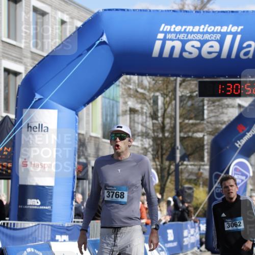 06.04.2025 - 44. Internationalen Wilhelmsburger Insellauf A. Gomolzig http://msf.ph/oto/7557122 06.04.2025 10:20:51 Ziel 3062, 3609, 3768 meine-sportfotos.de
