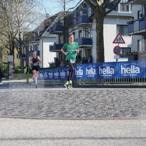 06.04.2025 - 44. Internationalen Wilhelmsburger Insellauf Luisa Fischer http://msf.ph/oto/7557160 06.04.2025 10:15:15 Ziel 3776, 3080 meine-sportfotos.de