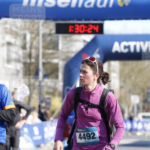 06.04.2025 - 44. Internationalen Wilhelmsburger Insellauf A. Gomolzig http://msf.ph/oto/7557166 06.04.2025 10:20:22 Ziel 3416, 4416, 4525, 4608 meine-sportfotos.de