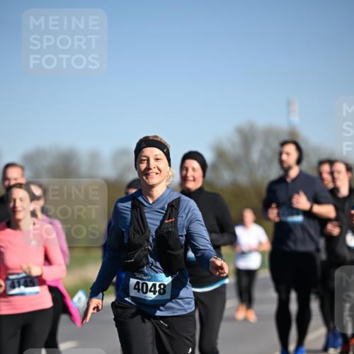 06.04.2025 - 44. Internationalen Wilhelmsburger Insellauf Dr. Thomas Lammeyer http://msf.ph/oto/7557213 06.04.2025 09:33:11 Laufen 414, 4048 meine-sportfotos.de
