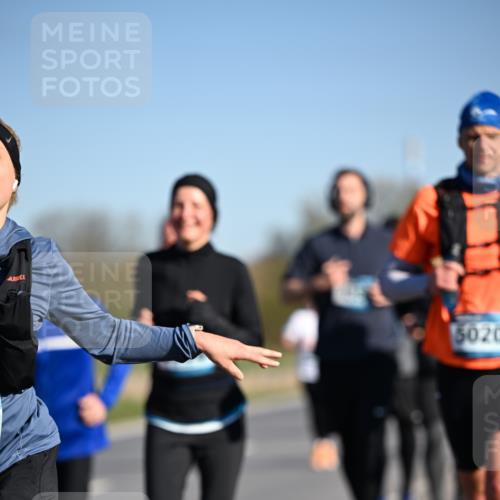 06.04.2025 - 44. Internationalen Wilhelmsburger Insellauf Dr. Thomas Lammeyer http://msf.ph/oto/7557232 06.04.2025 09:33:12 Laufen 5020 meine-sportfotos.de