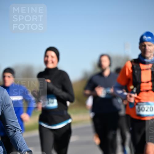 06.04.2025 - 44. Internationalen Wilhelmsburger Insellauf Dr. Thomas Lammeyer http://msf.ph/oto/7557235 06.04.2025 09:33:12 Laufen 5020 meine-sportfotos.de