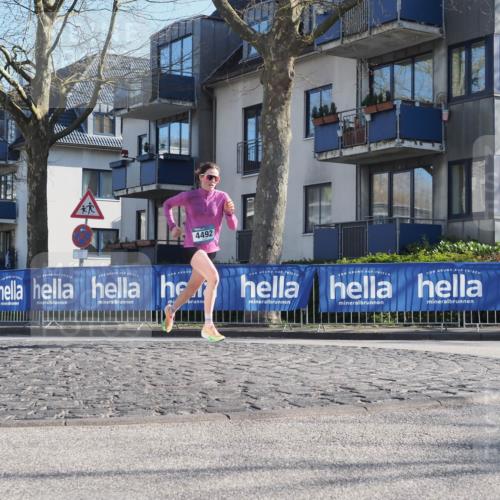 06.04.2025 - 44. Internationalen Wilhelmsburger Insellauf Luisa Fischer http://msf.ph/oto/7557252 06.04.2025 10:16:01 Ziel 4492 meine-sportfotos.de