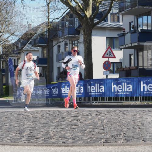 06.04.2025 - 44. Internationalen Wilhelmsburger Insellauf Luisa Fischer http://msf.ph/oto/7557329 06.04.2025 10:16:47 Ziel 4570, 3600 meine-sportfotos.de