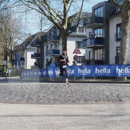 06.04.2025 - 44. Internationalen Wilhelmsburger Insellauf Luisa Fischer http://msf.ph/oto/7557364 06.04.2025 10:16:59 Ziel 4325 meine-sportfotos.de
