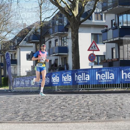 06.04.2025 - 44. Internationalen Wilhelmsburger Insellauf Luisa Fischer http://msf.ph/oto/7557435 06.04.2025 10:17:21 Ziel 3259 meine-sportfotos.de